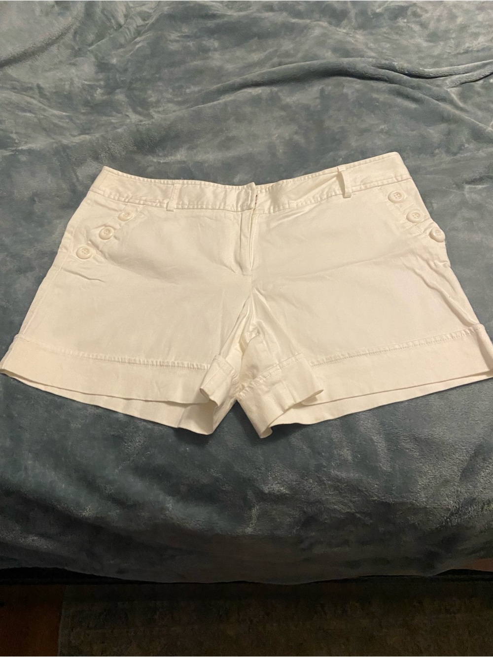 Women's White Cotton Button-Trim Cargo Shorts